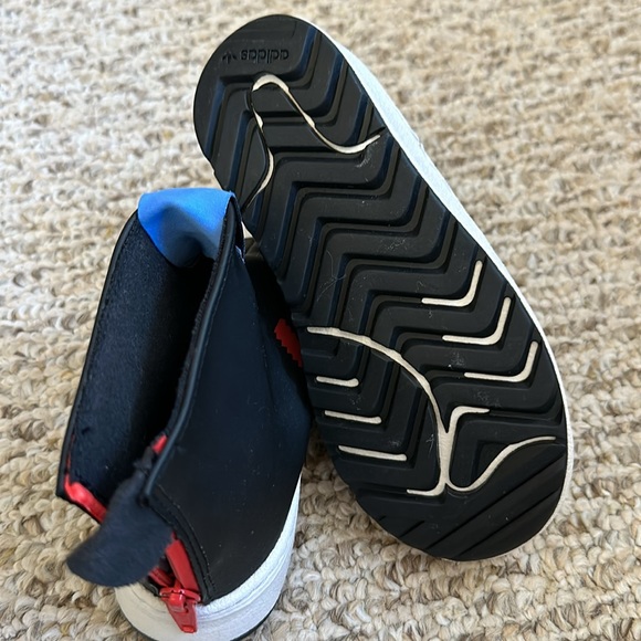 Adidas Superstar 360 Rain Sneakers. Toddler size 9. - Picture 4 of 4